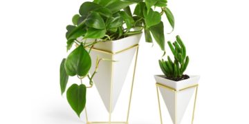 White Geometric Desk Vase Set with Gold Stand